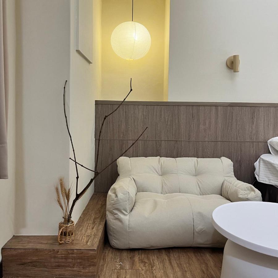 Hermit Dorm Taipei Exterior foto