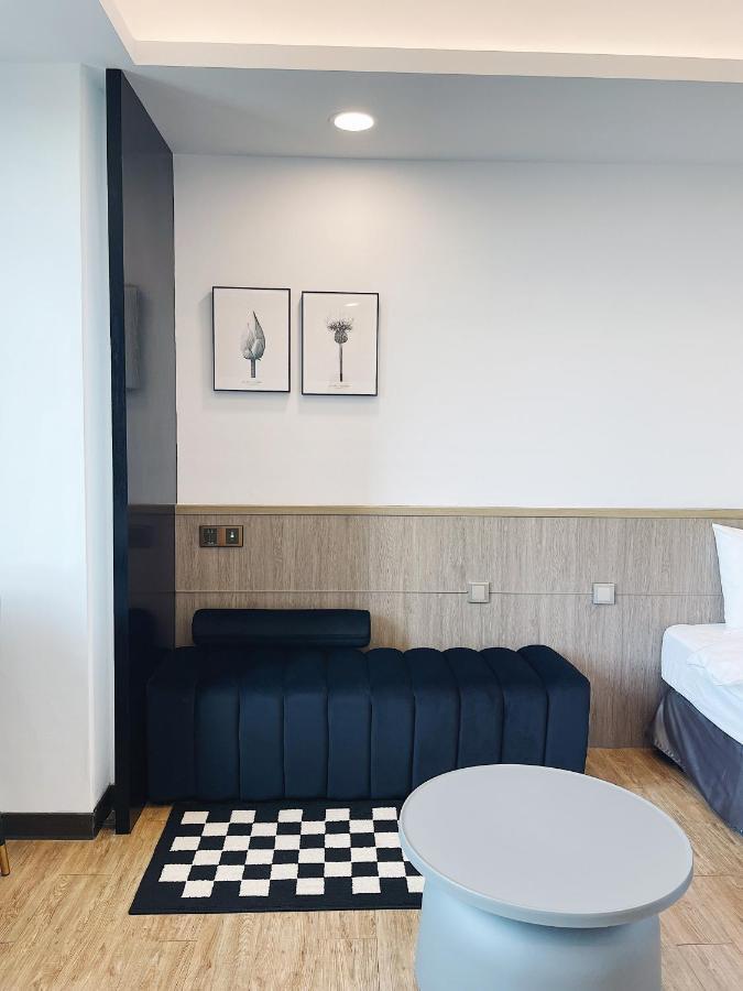 Hermit Dorm Taipei Exterior foto