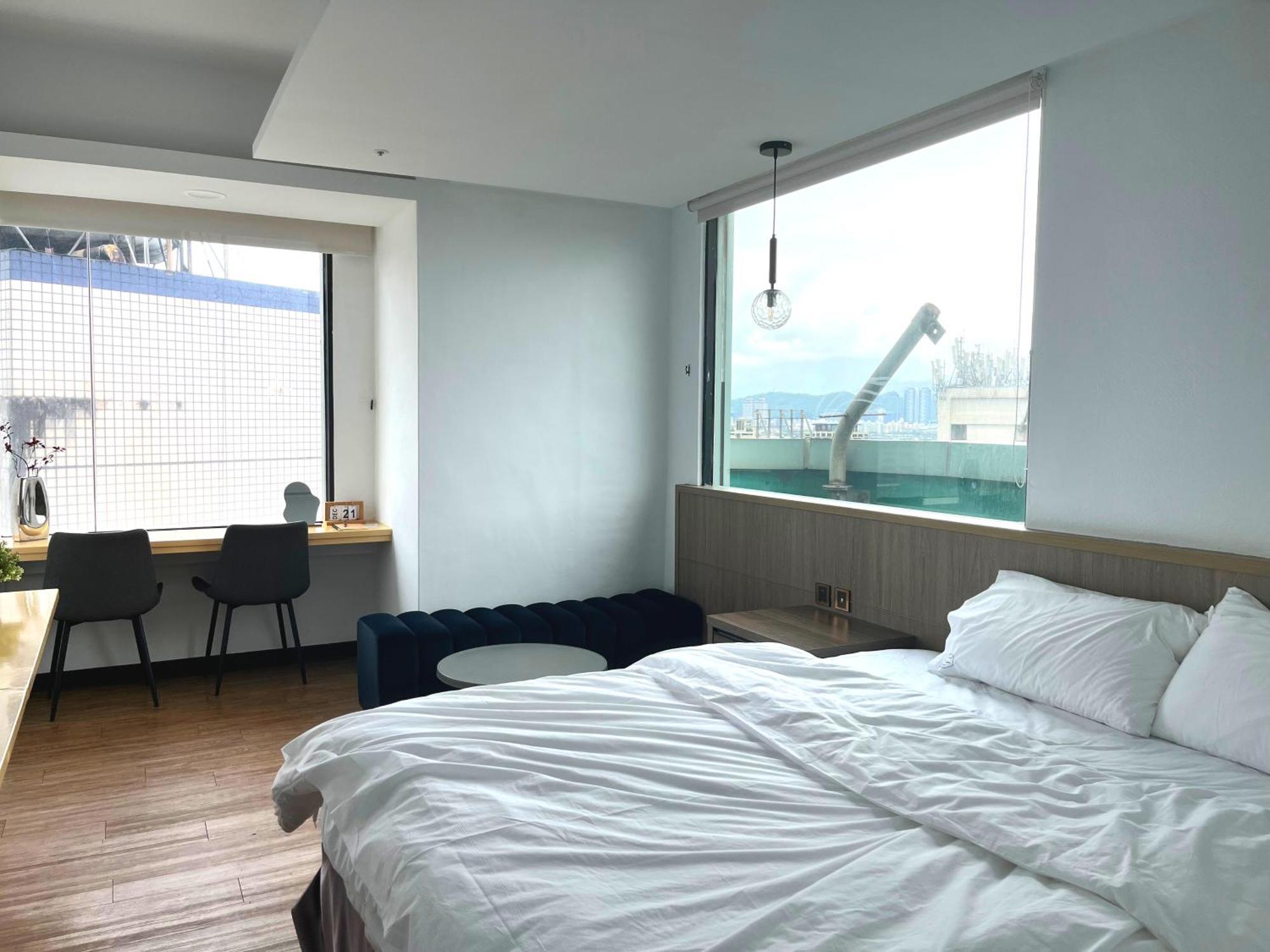 Hermit Dorm Taipei Exterior foto