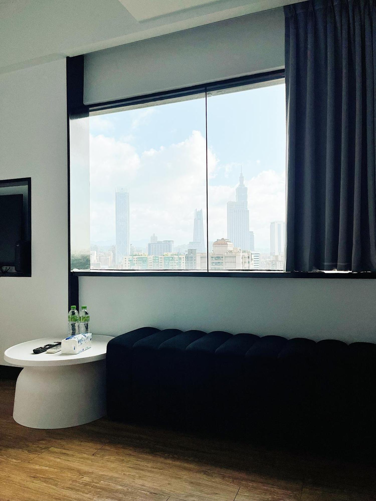 Hermit Dorm Taipei Exterior foto